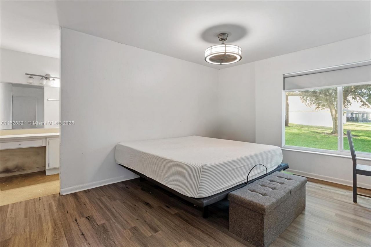 50 Forest Cir, Cooper City, FL 33026 Photo