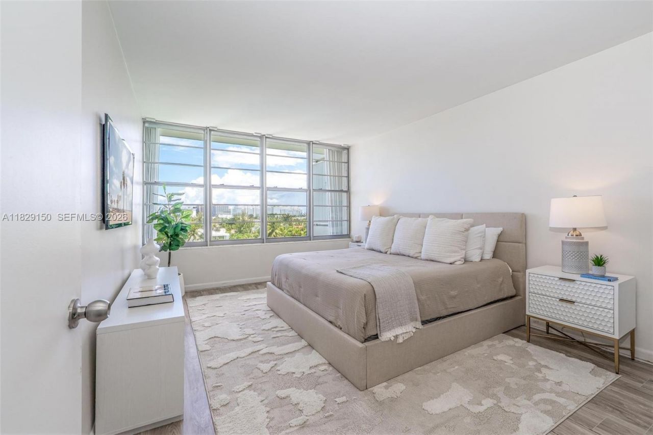 9101 E Bay Harbor Dr, Unit 705, Bay Harbor Islands, FL 33154 Photo