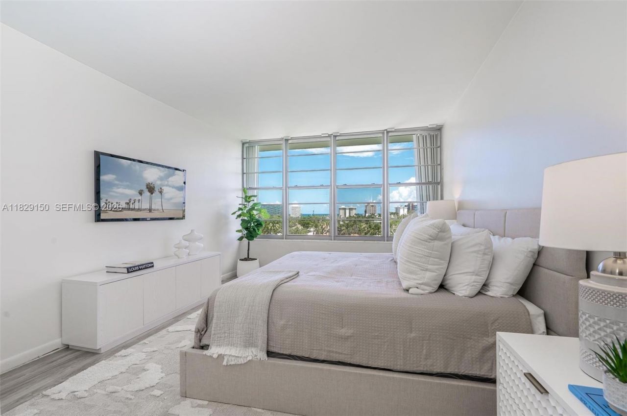 9101 E Bay Harbor Dr, Unit 705, Bay Harbor Islands, FL 33154 Photo