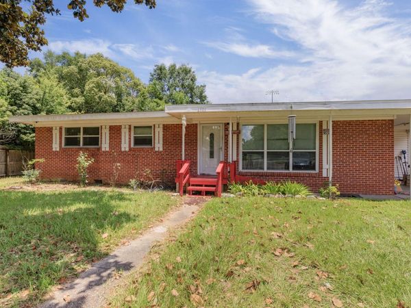 6586 Sellers Drive, Milton, FL 32570