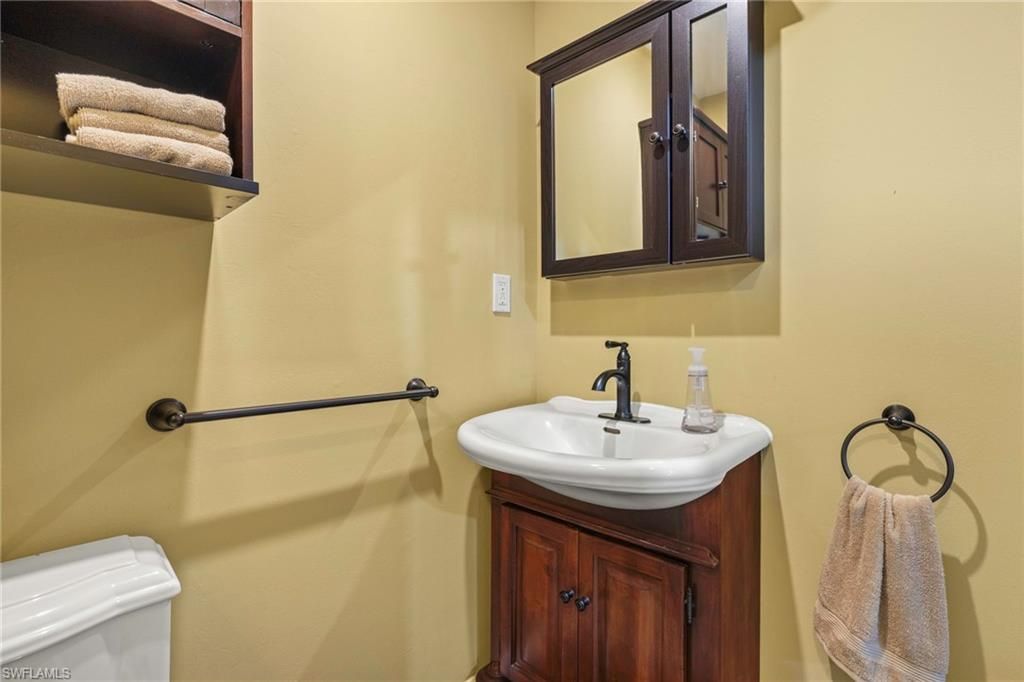 841 Cypress Lake Cir, Fort Myers, FL 33919 Photo