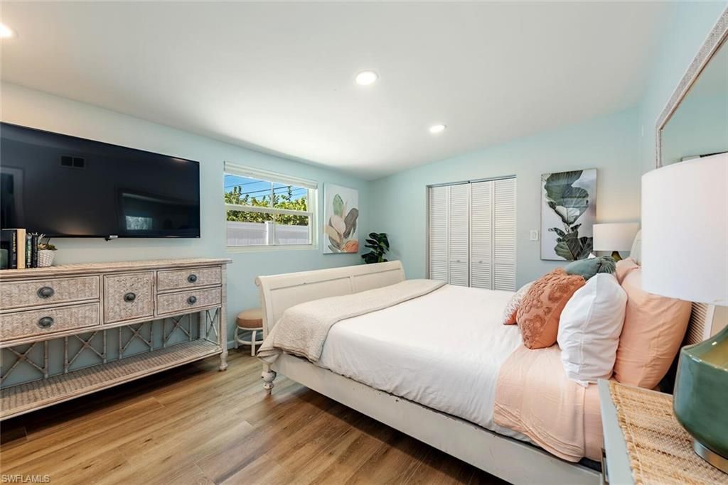 1971 Holiday Ln, Naples, FL 34104 Photo