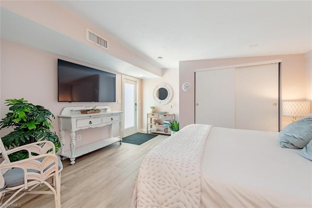 1971 Holiday Ln, Naples, FL 34104 Photo