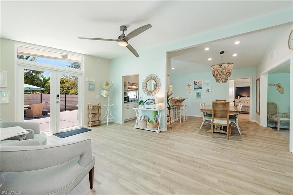 1971 Holiday Ln, Naples, FL 34104 Photo