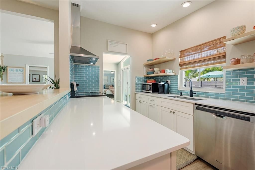 1971 Holiday Ln, Naples, FL 34104 Photo