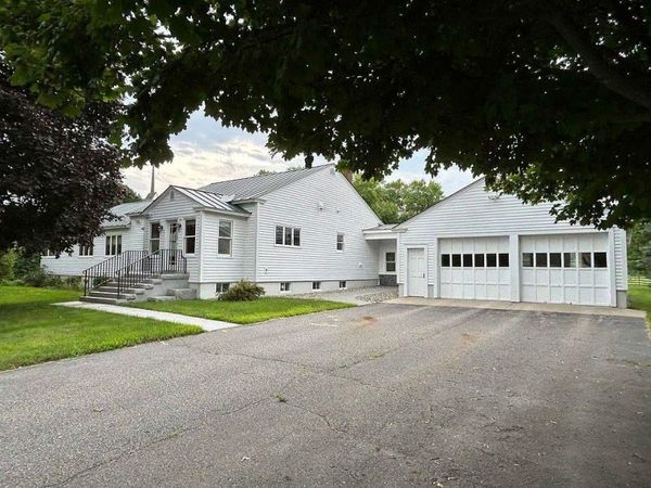 155 Upper Plain, Bradford, VT 05033