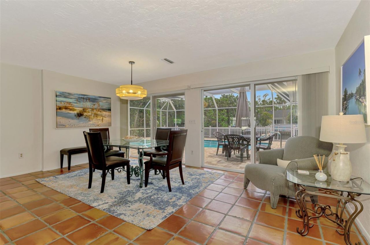 4946 Commonwealth Drive, Sarasota, FL 34242 Photo