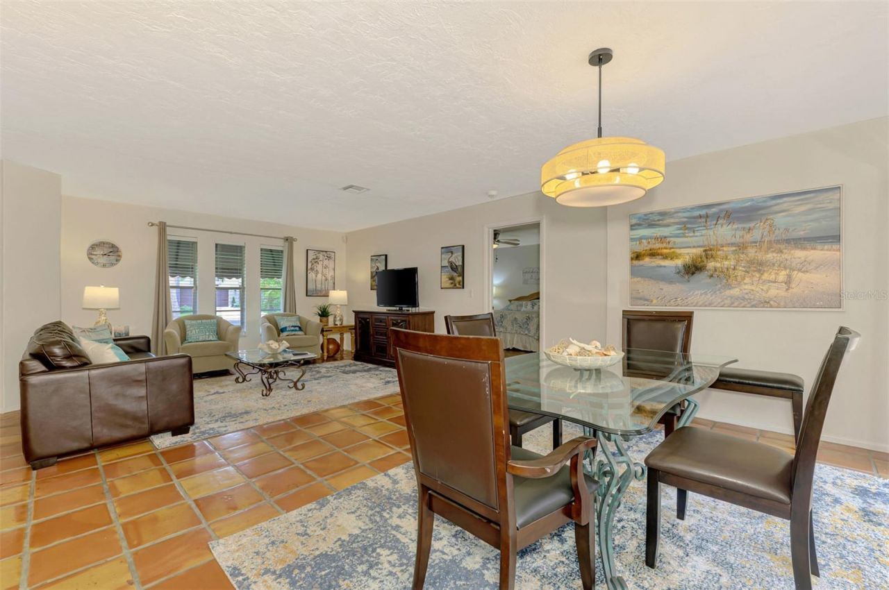 4946 Commonwealth Drive, Sarasota, FL 34242 Photo