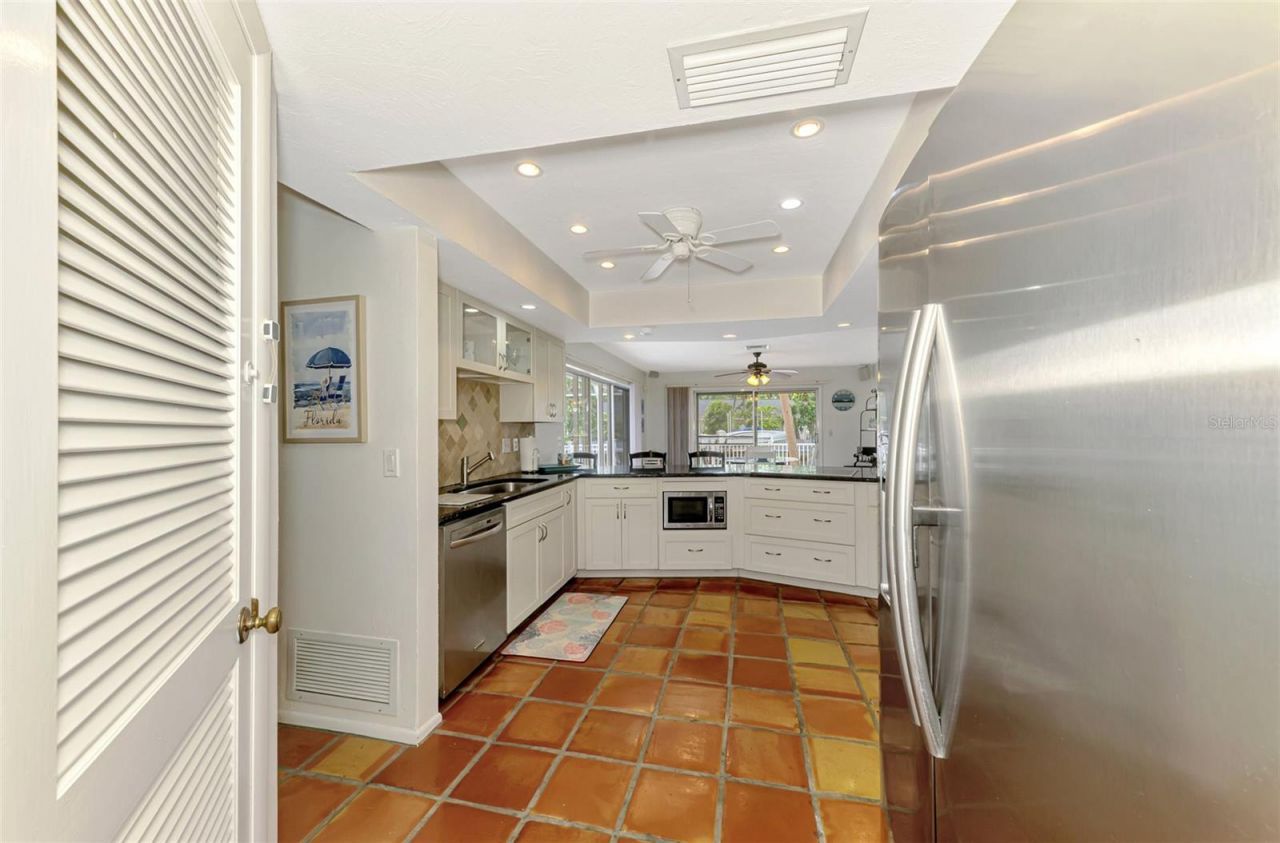 4946 Commonwealth Drive, Sarasota, FL 34242 Photo