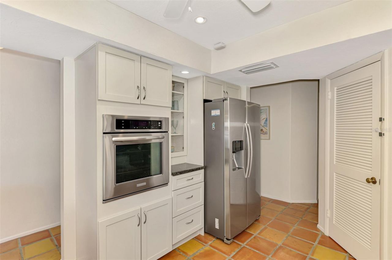 4946 Commonwealth Drive, Sarasota, FL 34242 Photo
