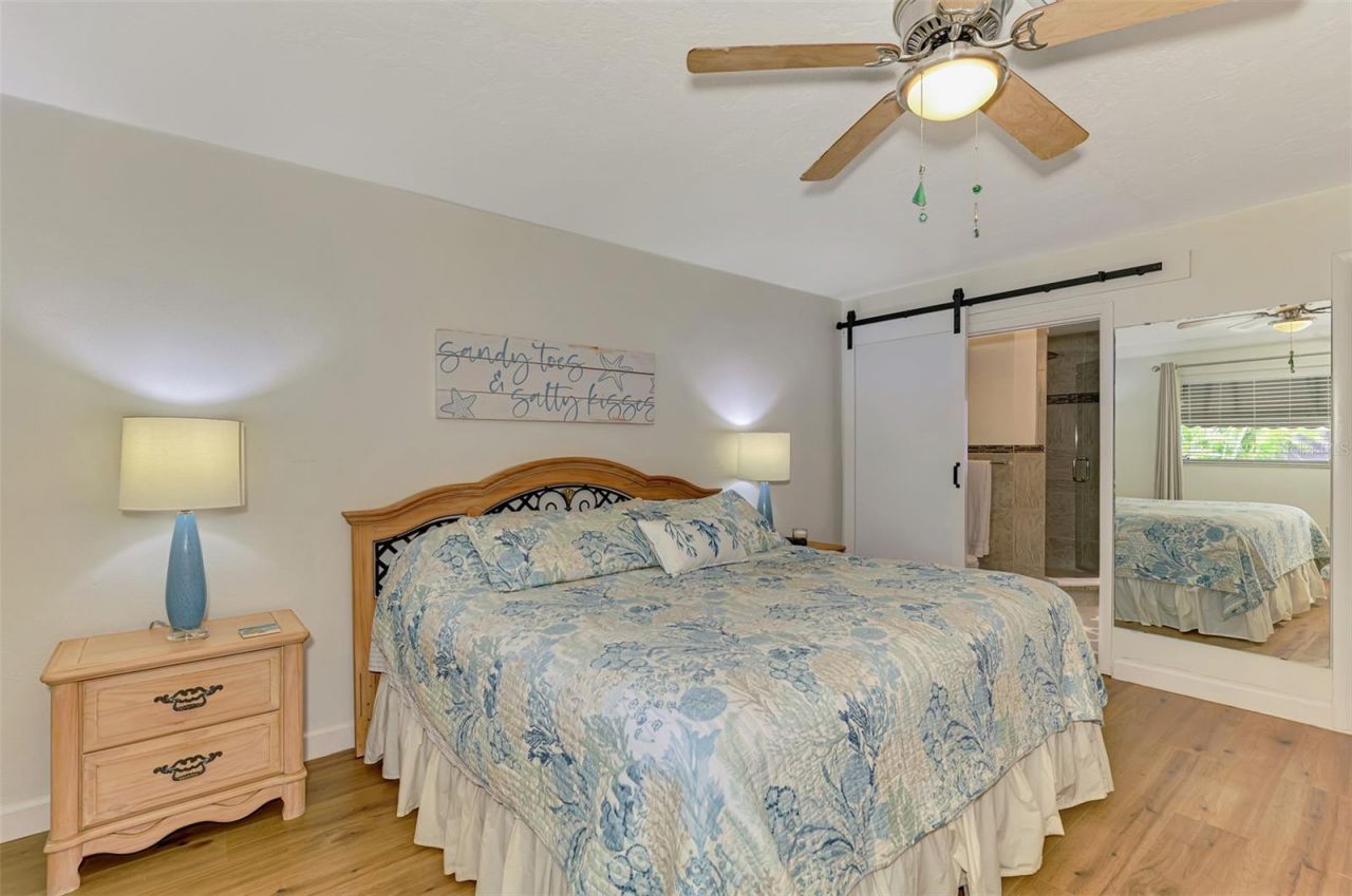 4946 Commonwealth Drive, Sarasota, FL 34242 Photo