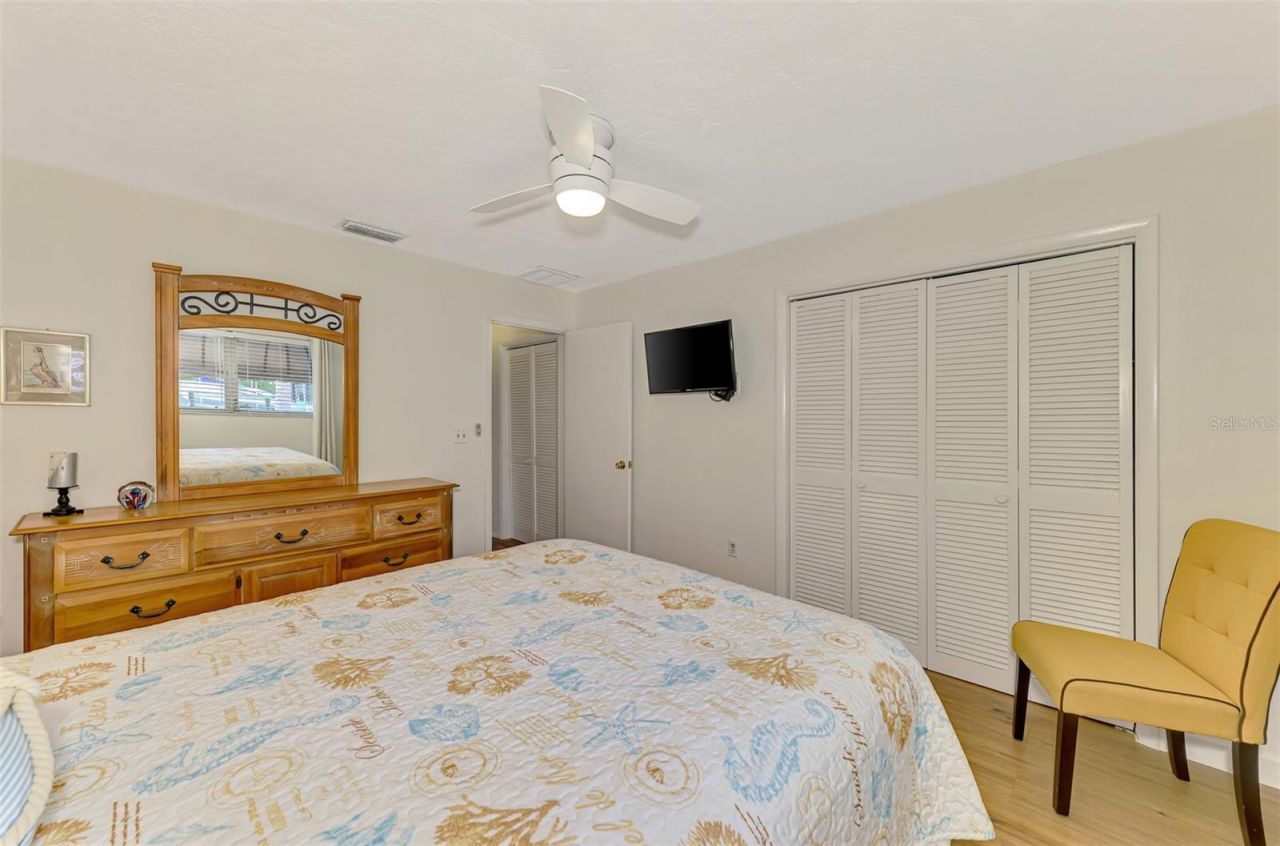 4946 Commonwealth Drive, Sarasota, FL 34242 Photo