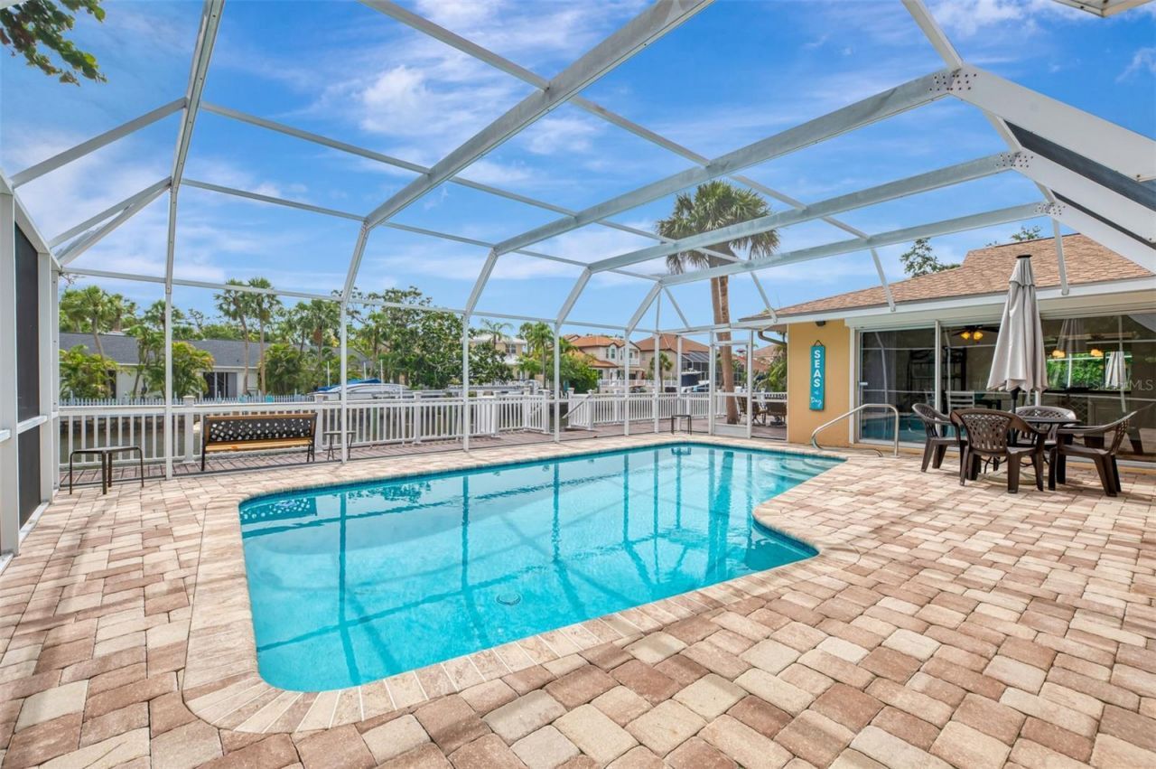 4946 Commonwealth Drive, Sarasota, FL 34242 Photo