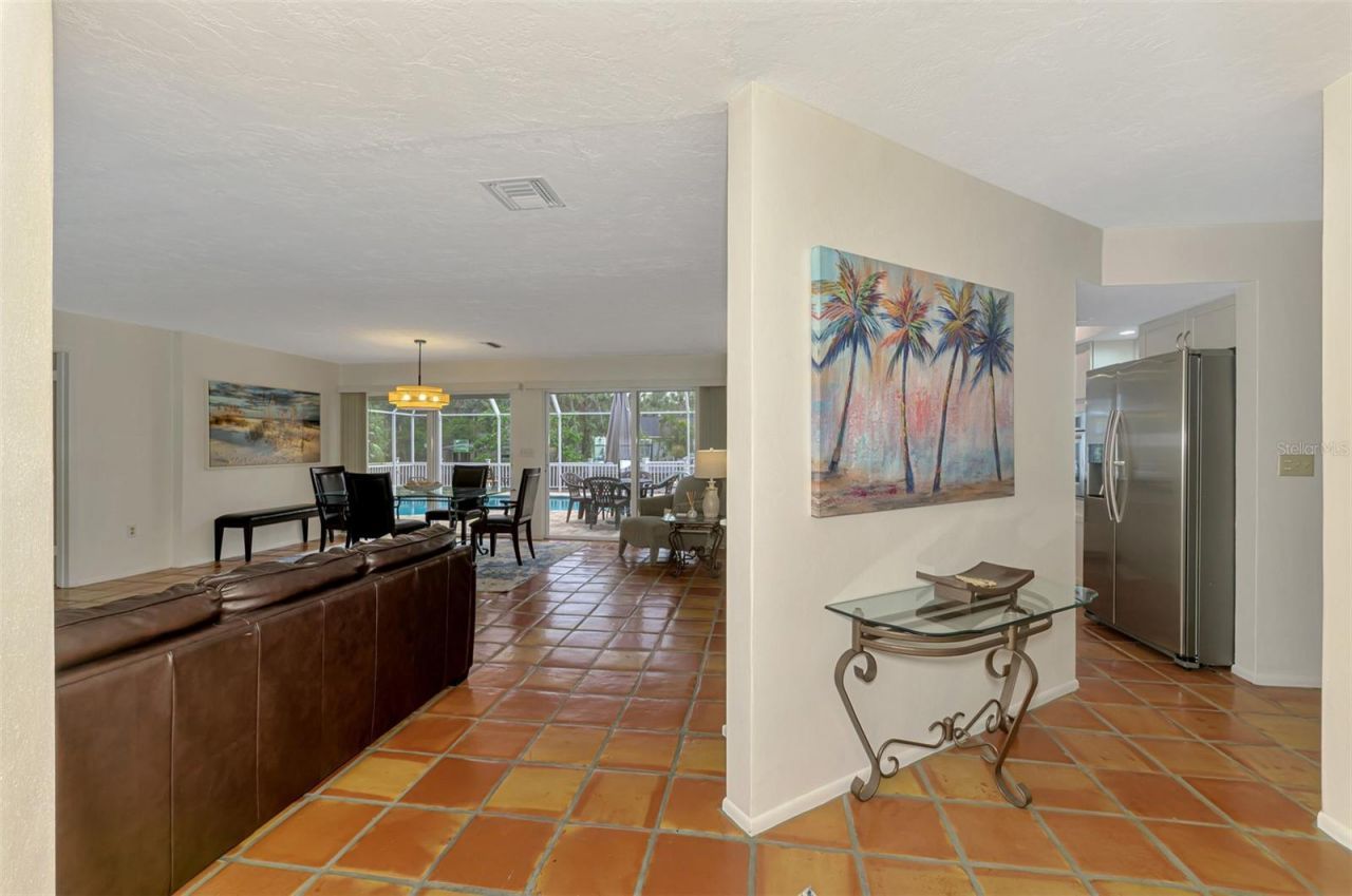 4946 Commonwealth Drive, Sarasota, FL 34242 Photo