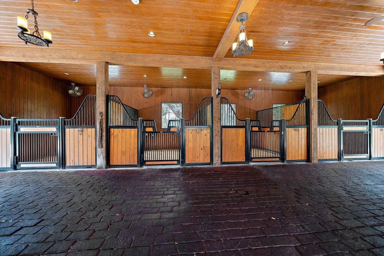 10930 Spring Street, Largo, FL 33774 Photo