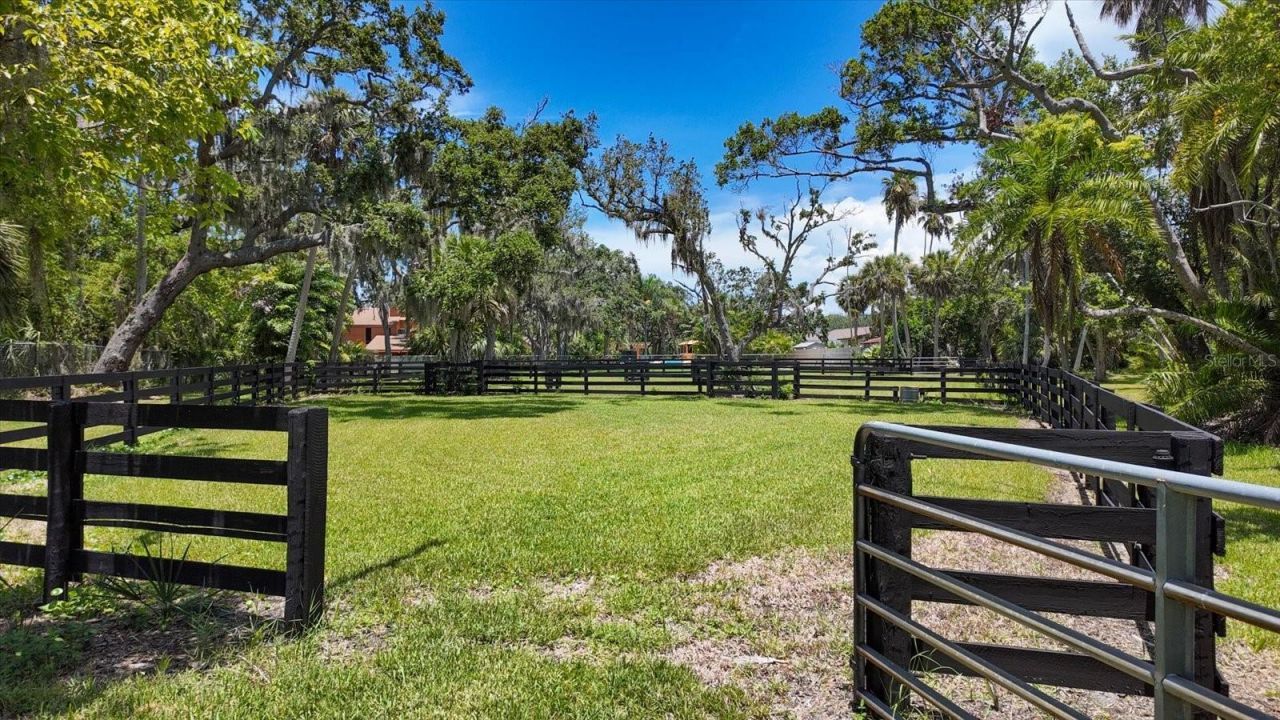 10930 Spring Street, Largo, FL 33774 Photo