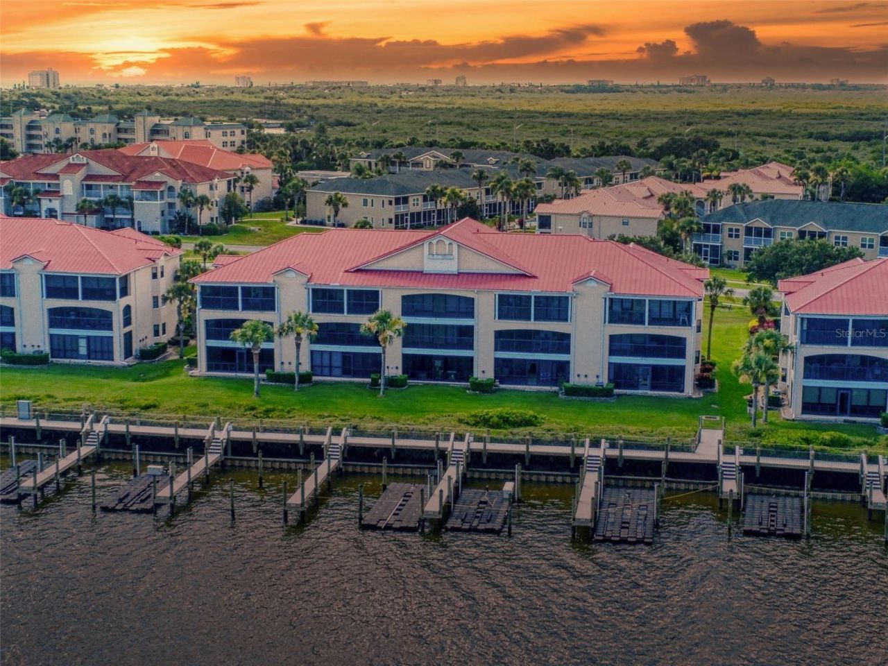 454 Bouchelle Drive, Unit 202, New Smyrna Beach, FL 32169 Photo