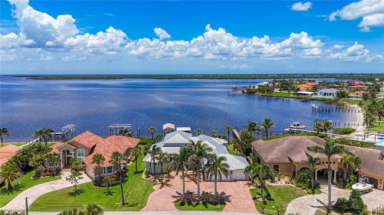 119 Creek Drive Se, Port Charlotte, FL 33952 Photo