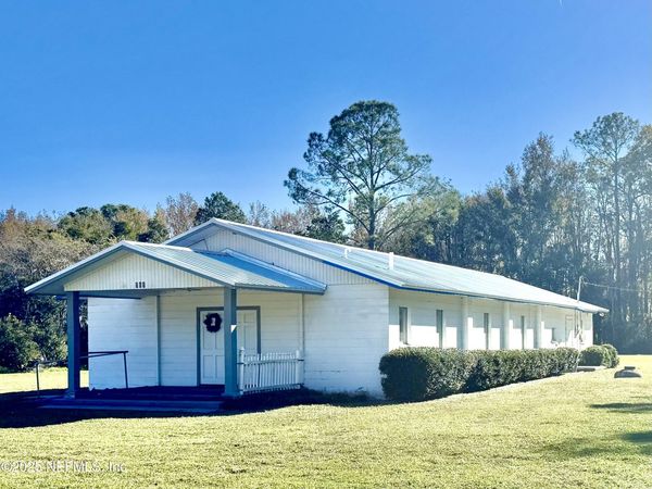 101 SESAME Street, Palatka, FL 32177