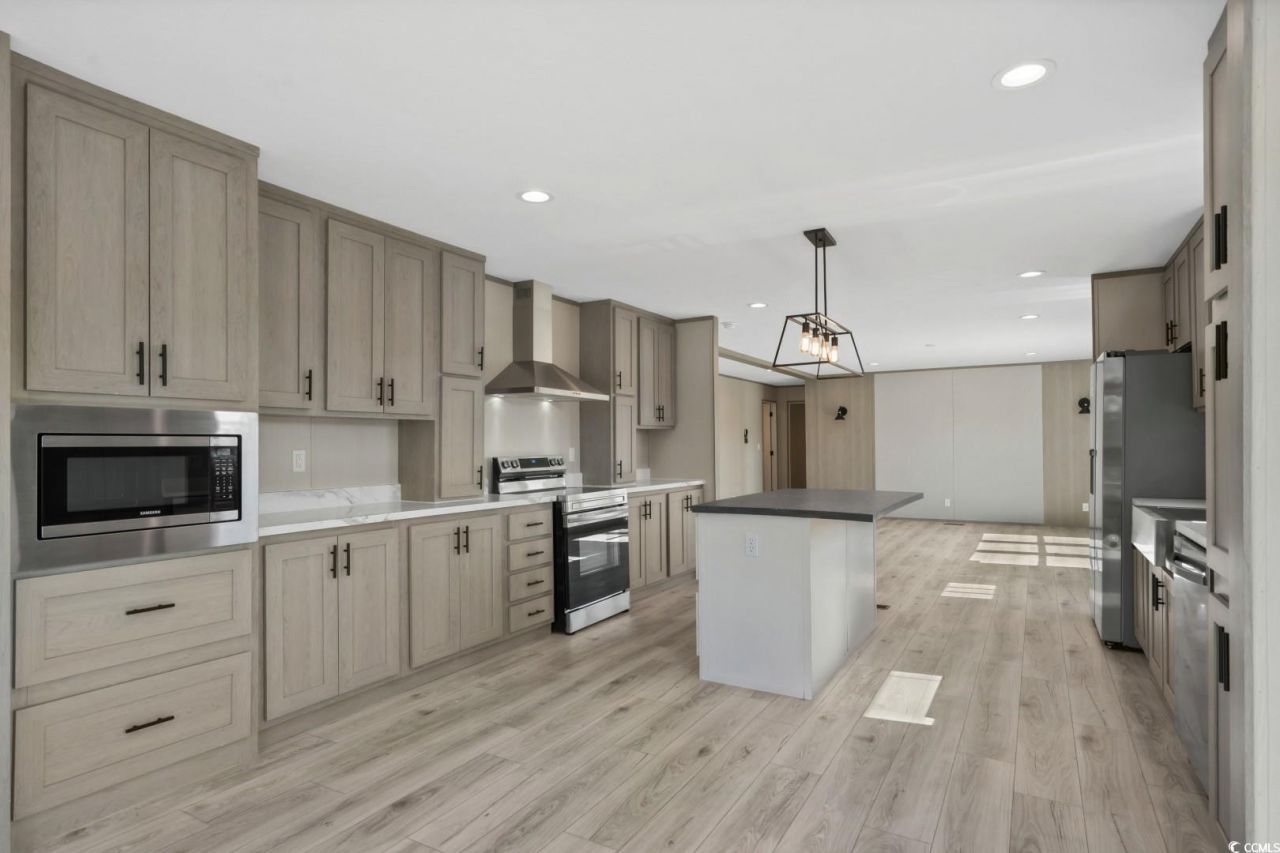 1126 Amanda Lane Photo 11