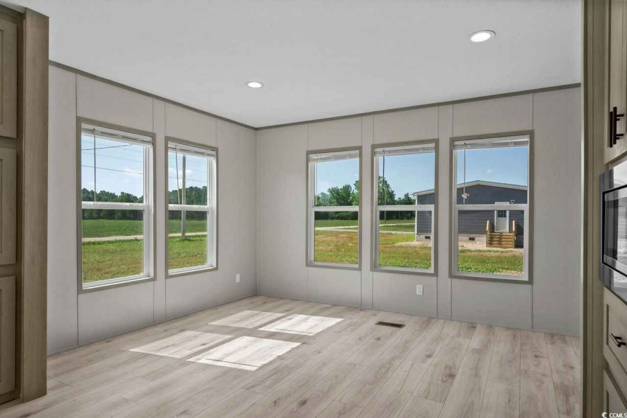 1126 Amanda Lane Photo 16