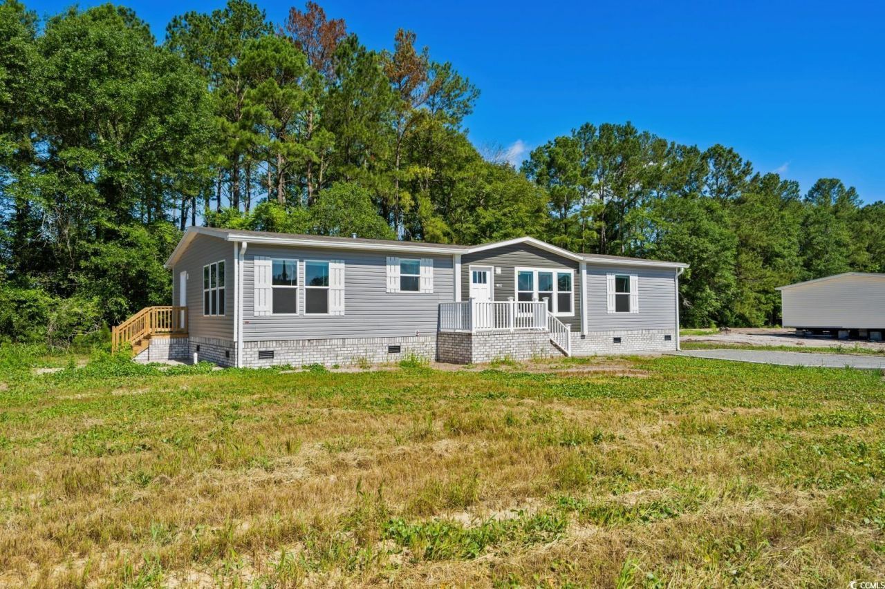 1126 Amanda Lane Photo 2