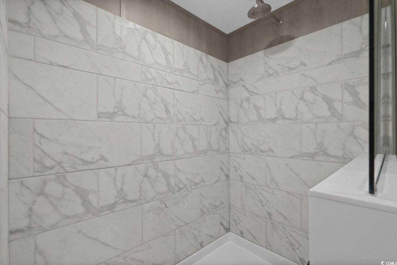 1126 Amanda Lane Photo 25