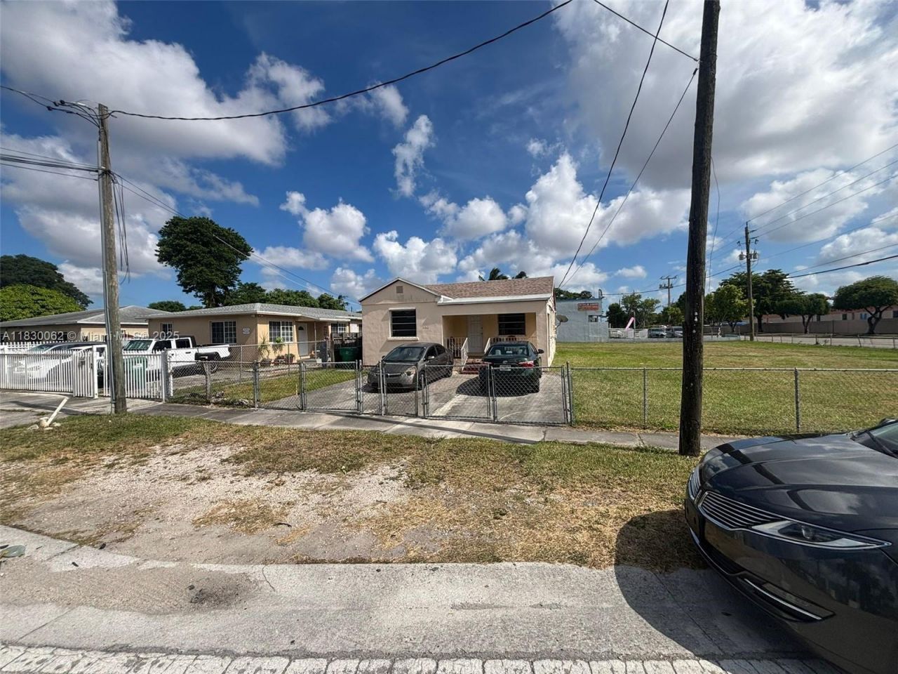3186 NW 33rd St, Miami, FL 33142 Photo
