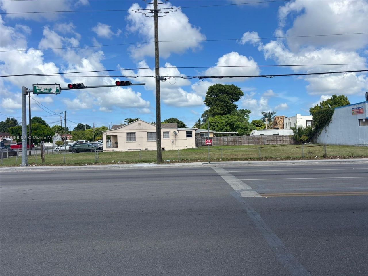 3186 NW 33rd St, Miami, FL 33142 Photo