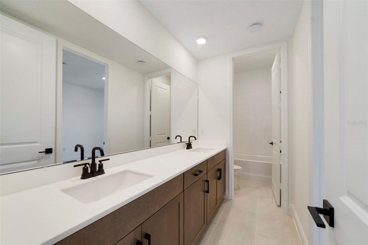 3004 Water Clover Court, Apopka, FL 32712 Photo