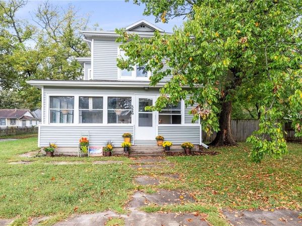 526 S Maple Street, Ottawa, KS 66067