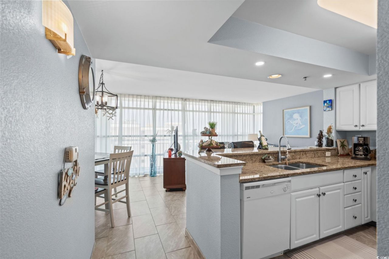 2504 N Ocean Blvd. Photo 4