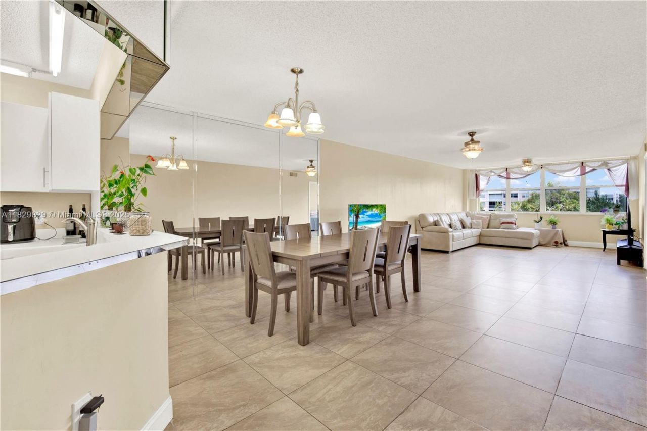 10217 NW 24th Pl, Unit 310, Sunrise, FL 33322 Photo