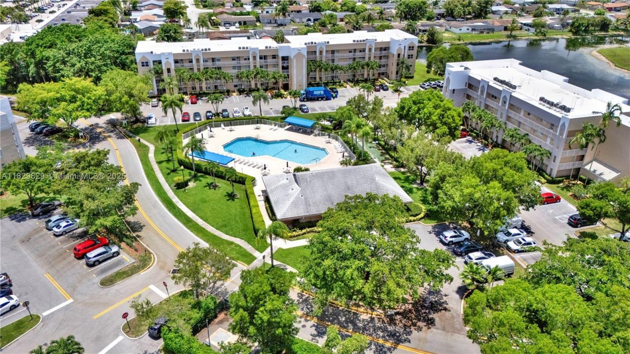 10217 NW 24th Pl, Unit 310, Sunrise, FL 33322 Photo