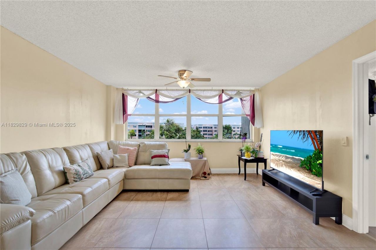 10217 NW 24th Pl, Unit 310, Sunrise, FL 33322 Photo