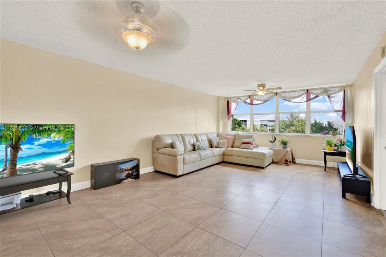 10217 NW 24th Pl, Unit 310, Sunrise, FL 33322 Photo