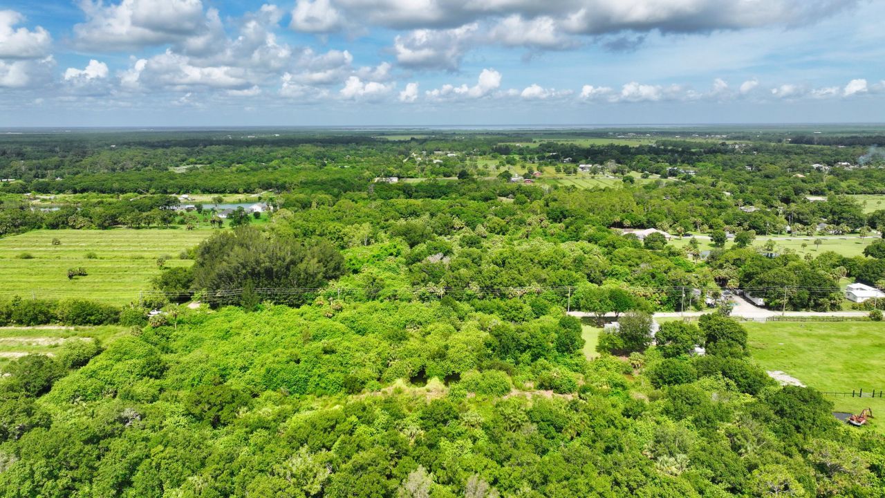 13380 101st Street, Fellsmere, FL 32948 Photo