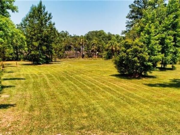 1143 River Oaks Road, Brunswick, GA 31523