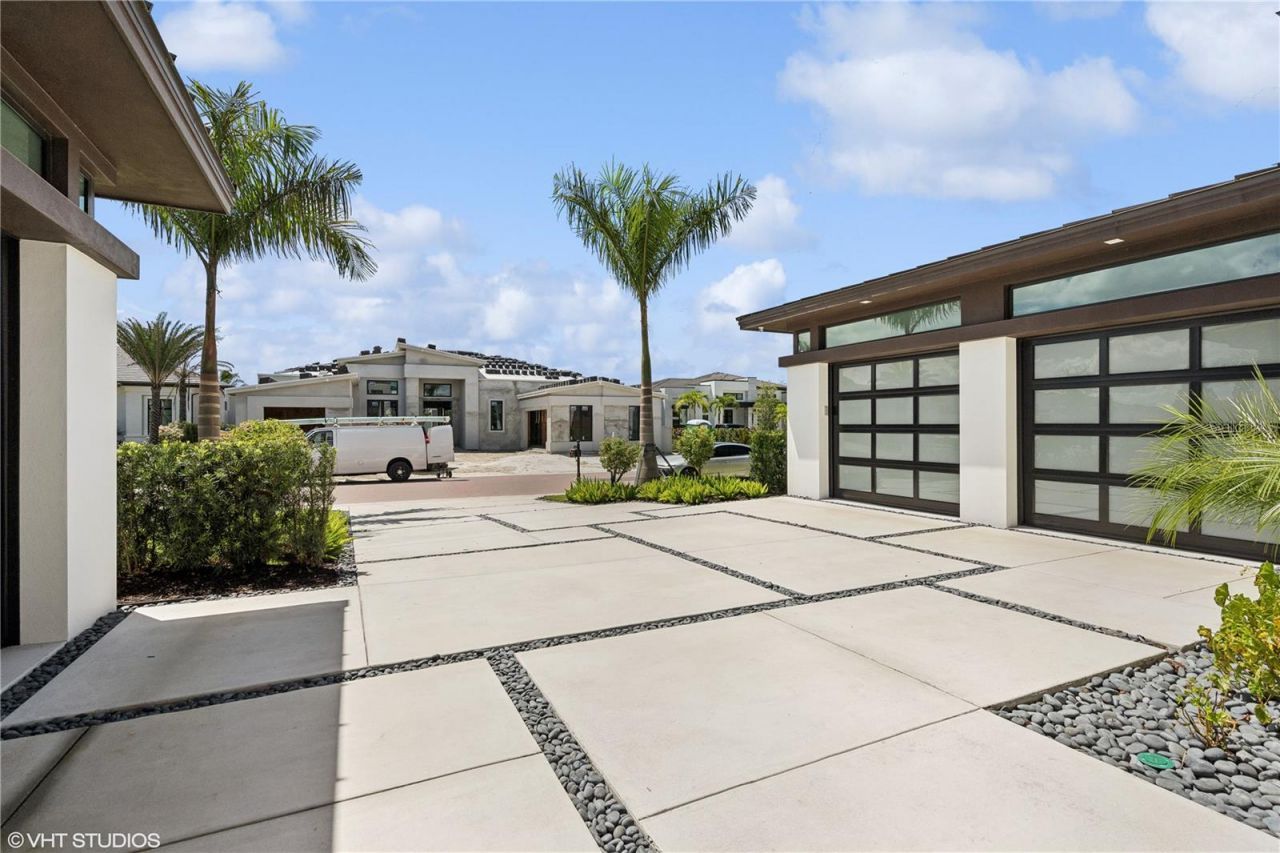 10411 Via Parma Way, Miromar Lakes, FL 33913 Photo