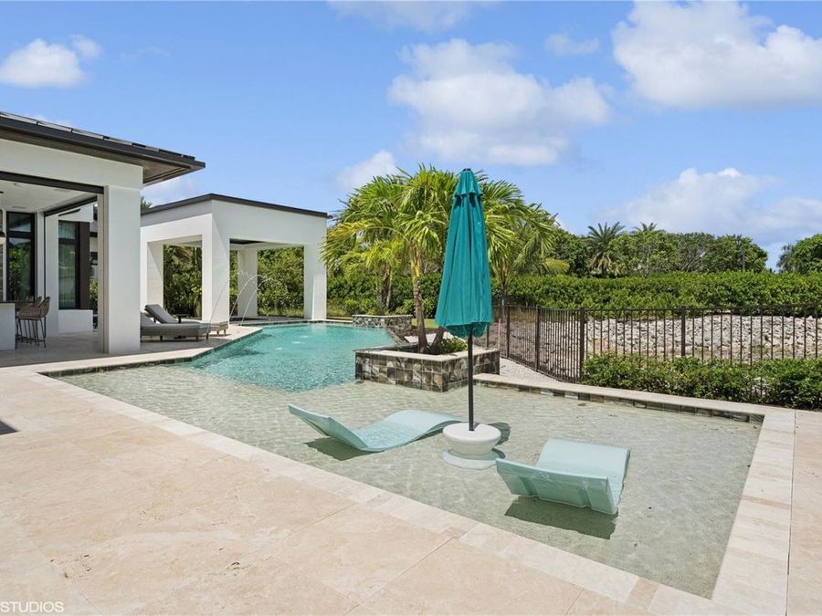 Property Image 79