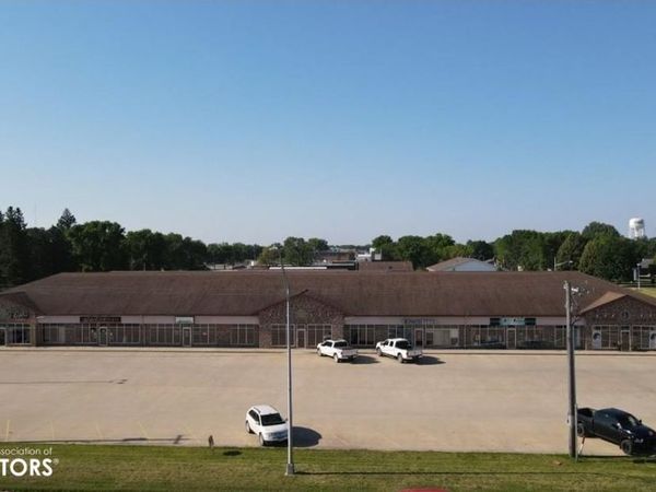 1914 E Highway, Algona, IA 50511