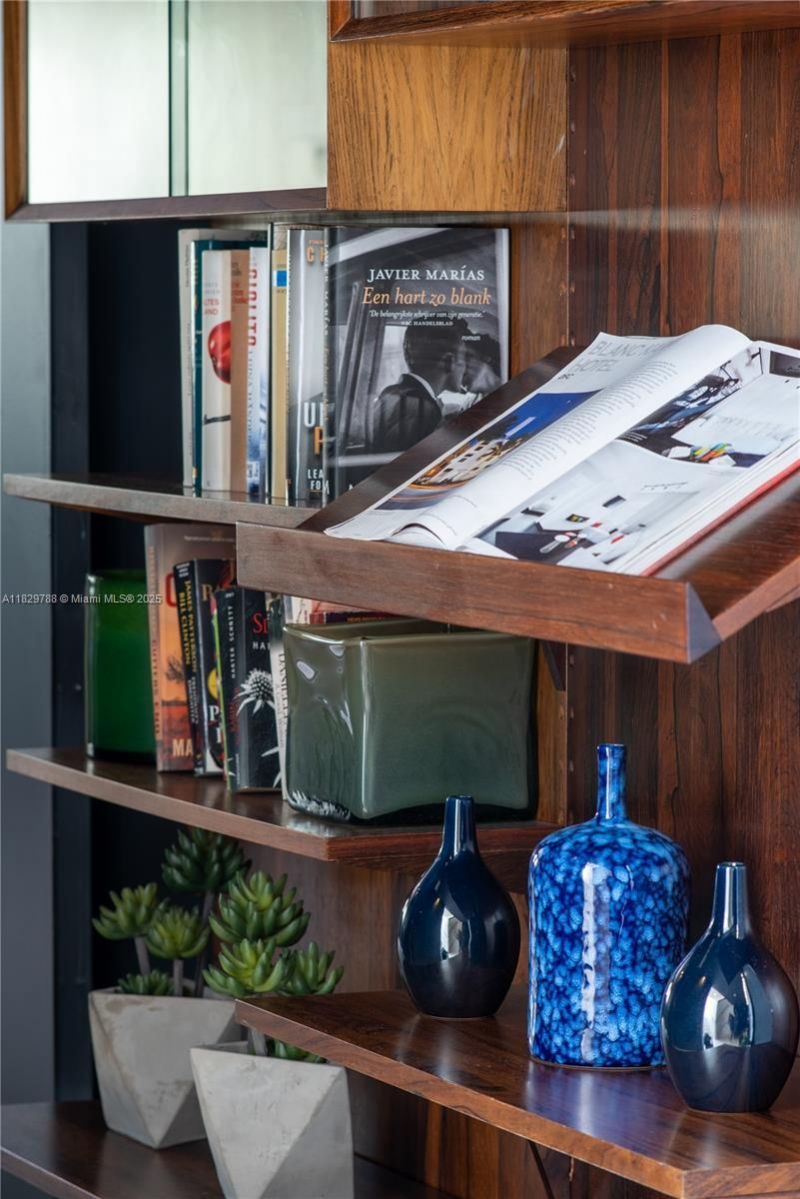 205 Collins Ave, Miami Beach, FL 33139 Photo