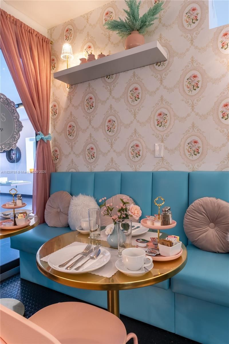 205 Collins Ave, Miami Beach, FL 33139 Photo