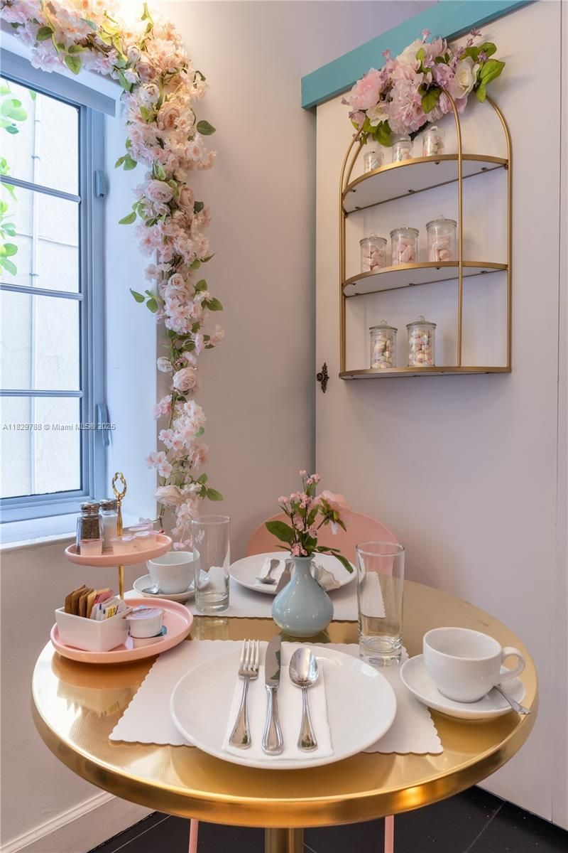 205 Collins Ave, Miami Beach, FL 33139 Photo