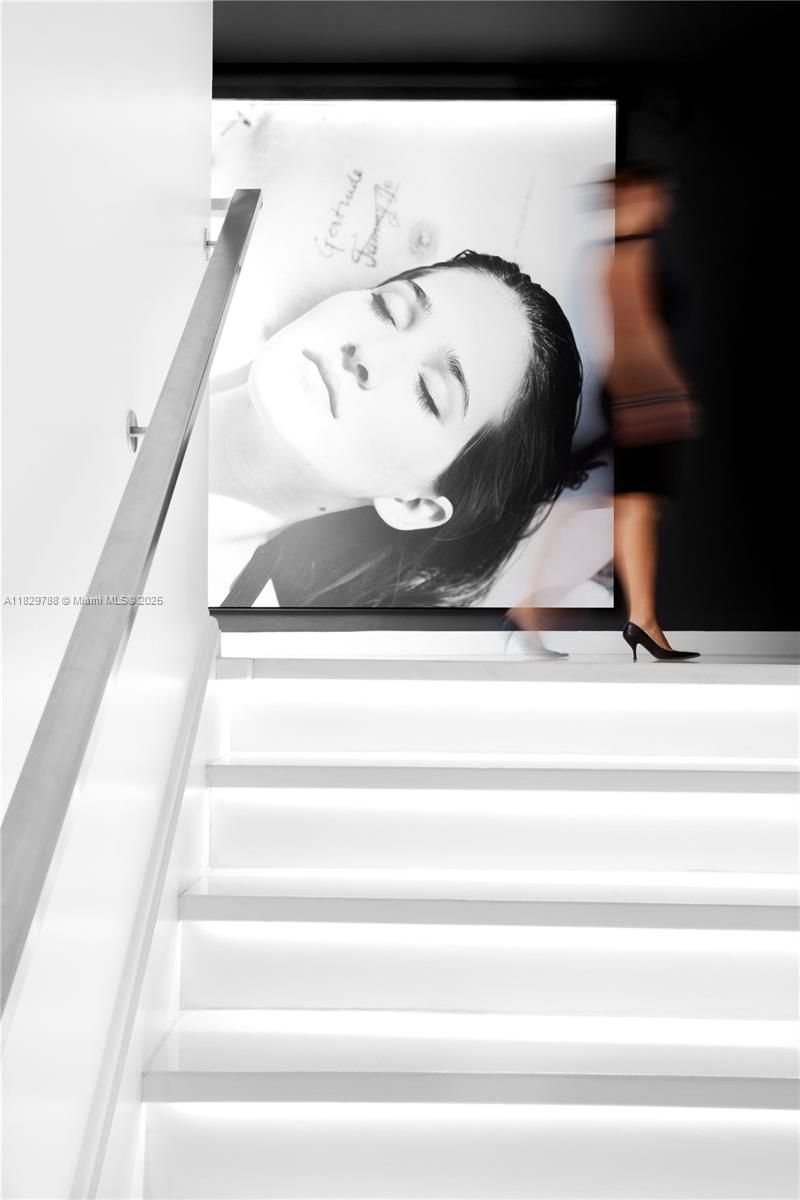 205 Collins Ave, Miami Beach, FL 33139 Photo