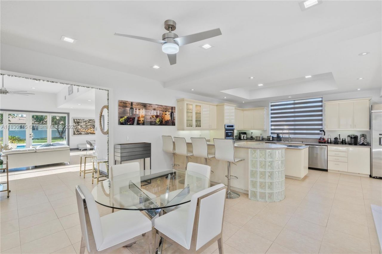 13815 SW 38th St, Miami, FL 33175 Photo