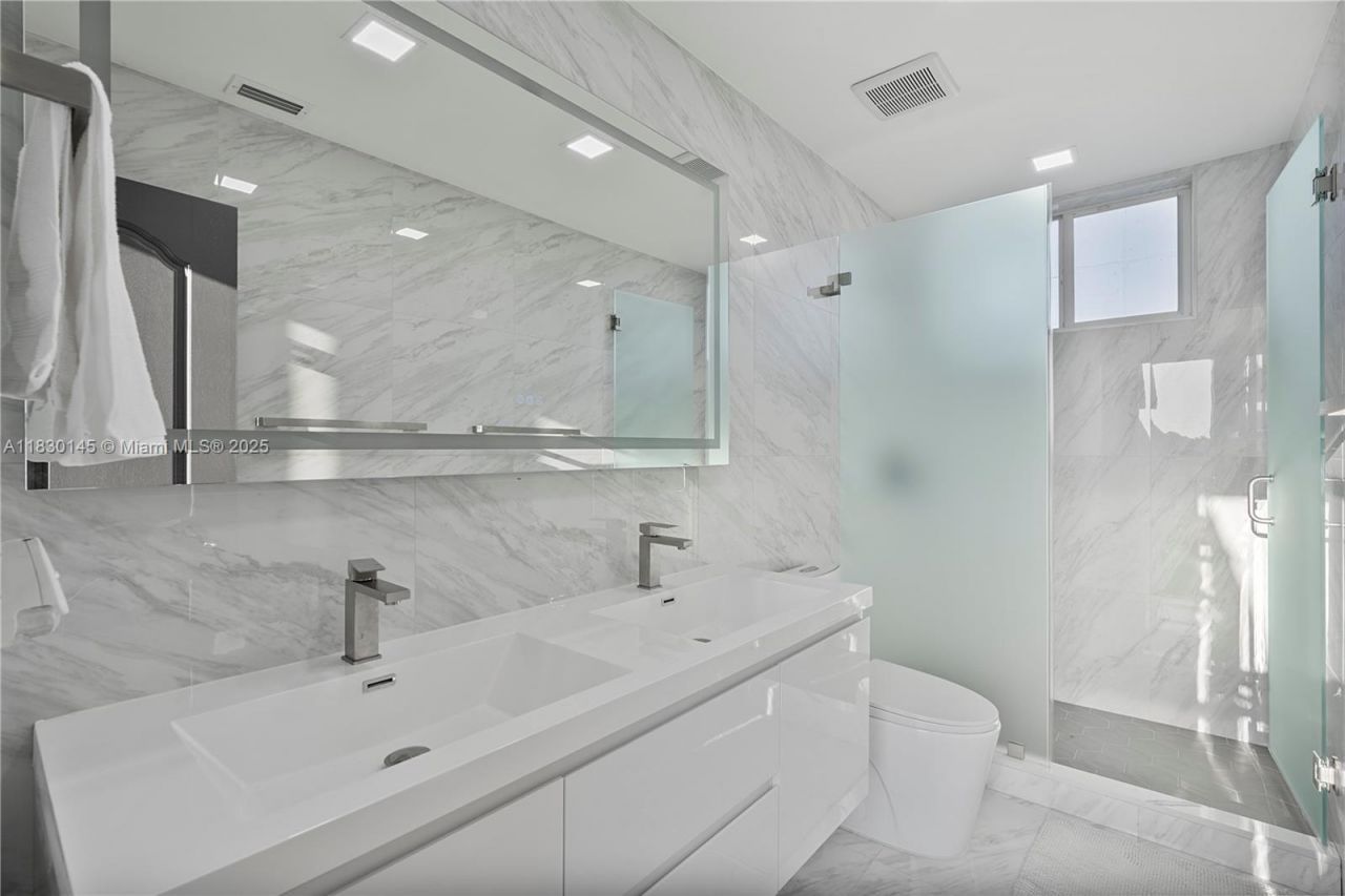 13815 SW 38th St, Miami, FL 33175 Photo