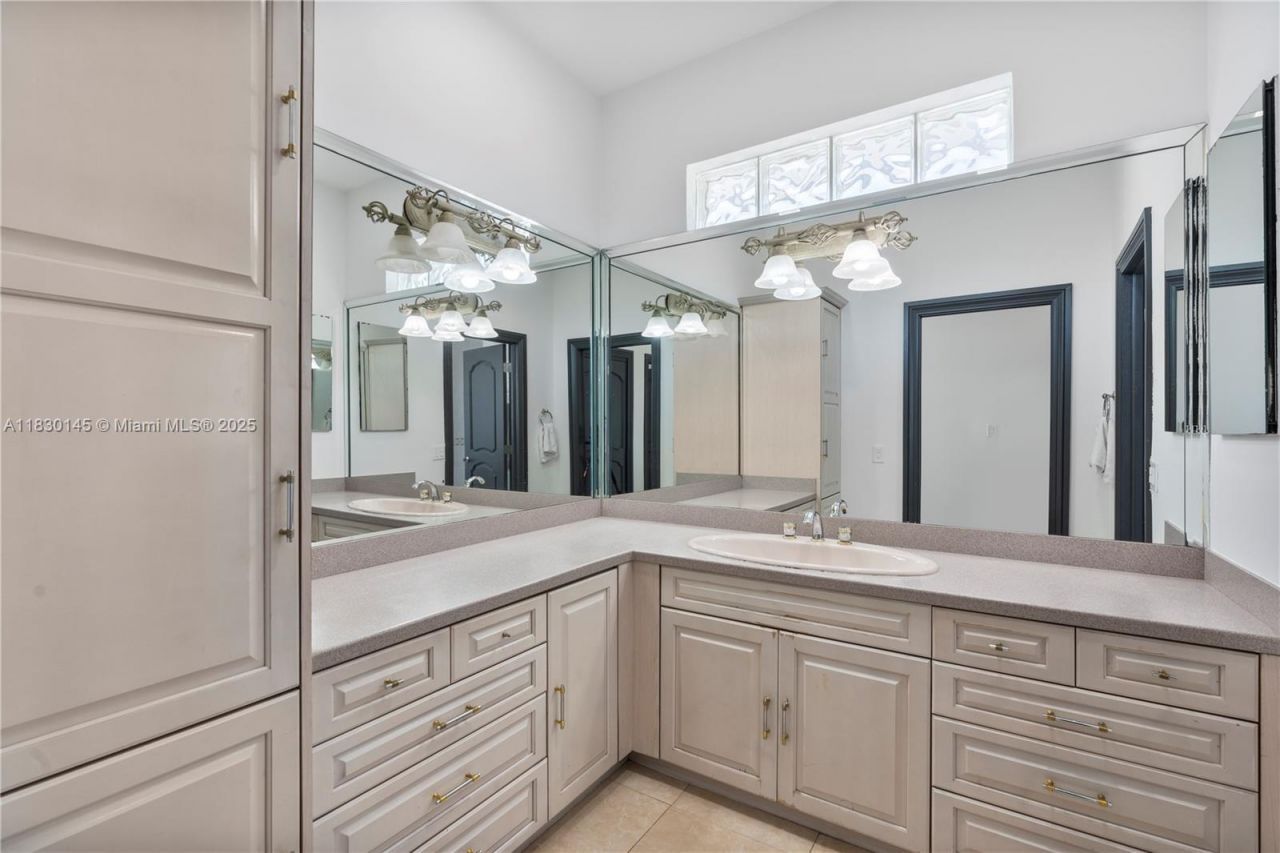 13815 SW 38th St, Miami, FL 33175 Photo