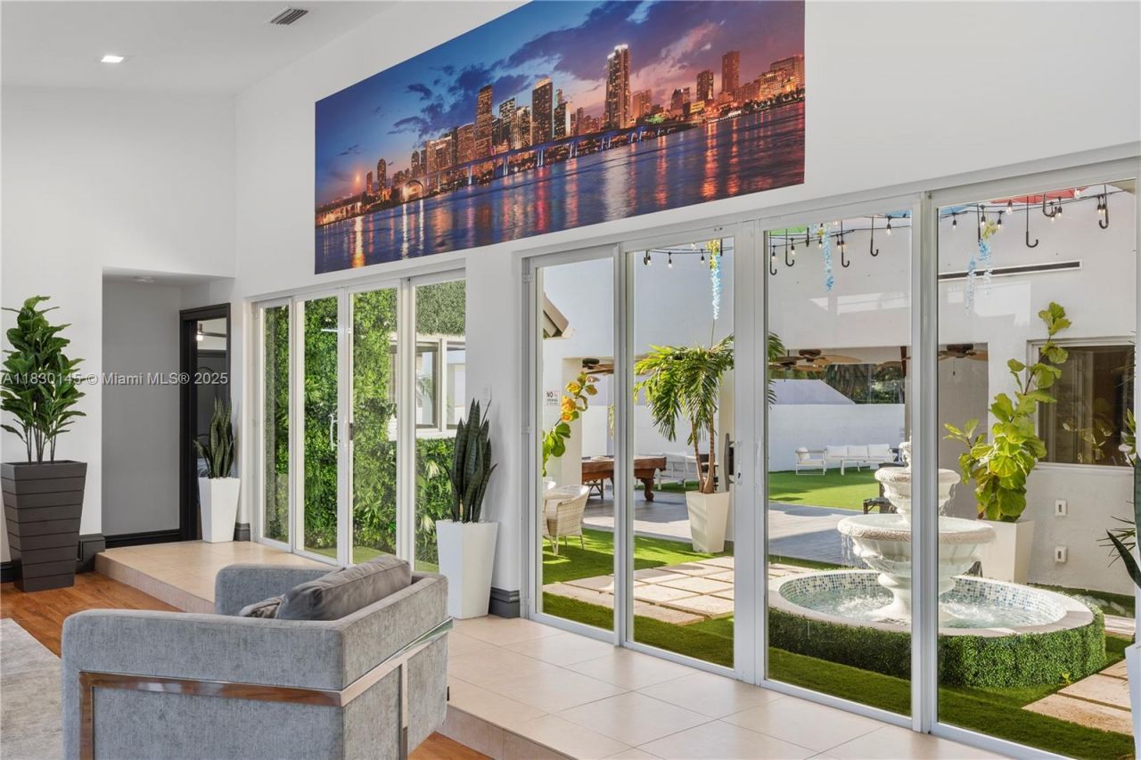 13815 SW 38th St, Miami, FL 33175 Photo