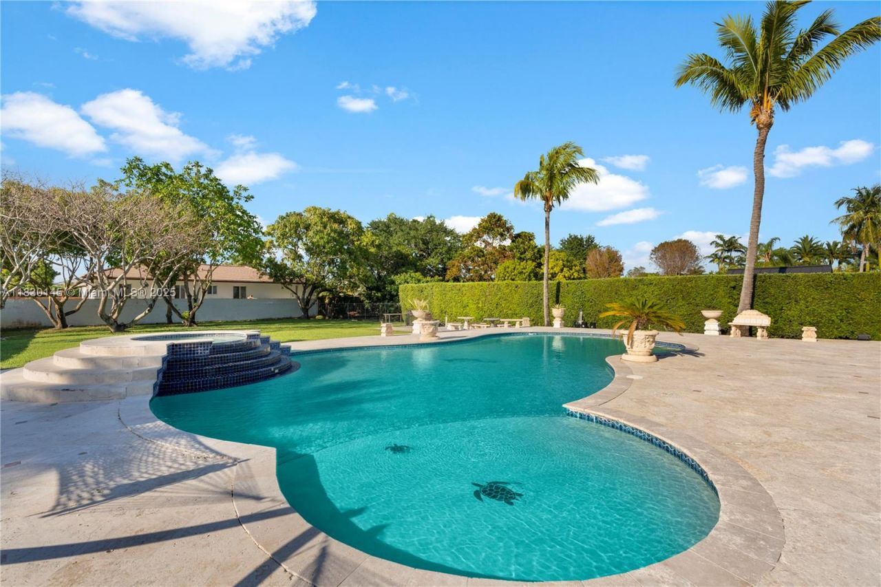 13815 SW 38th St, Miami, FL 33175 Photo